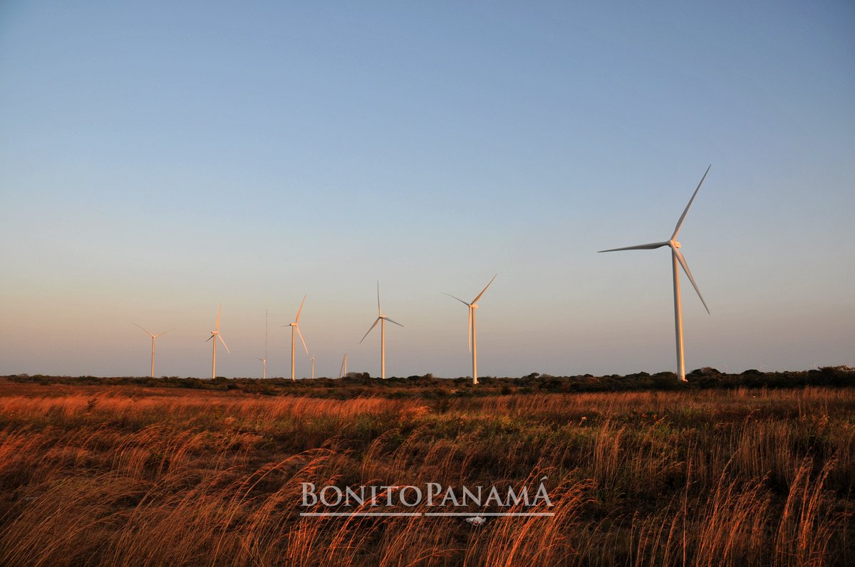 Wind turbines in the Coclé region, Penonomé
